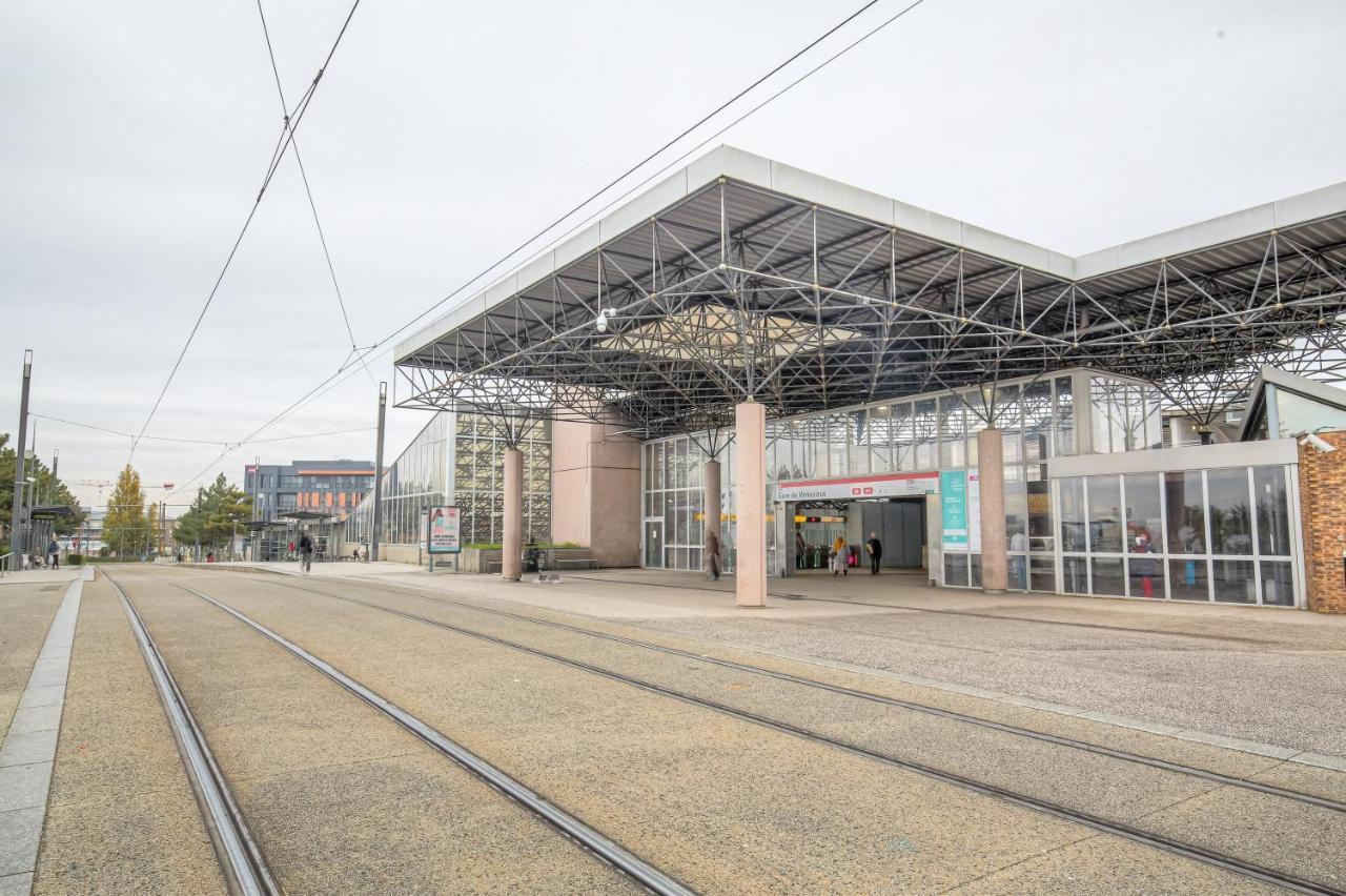 Le Parilly - Ma Cabotte Appartement Vénissieux Buitenkant foto